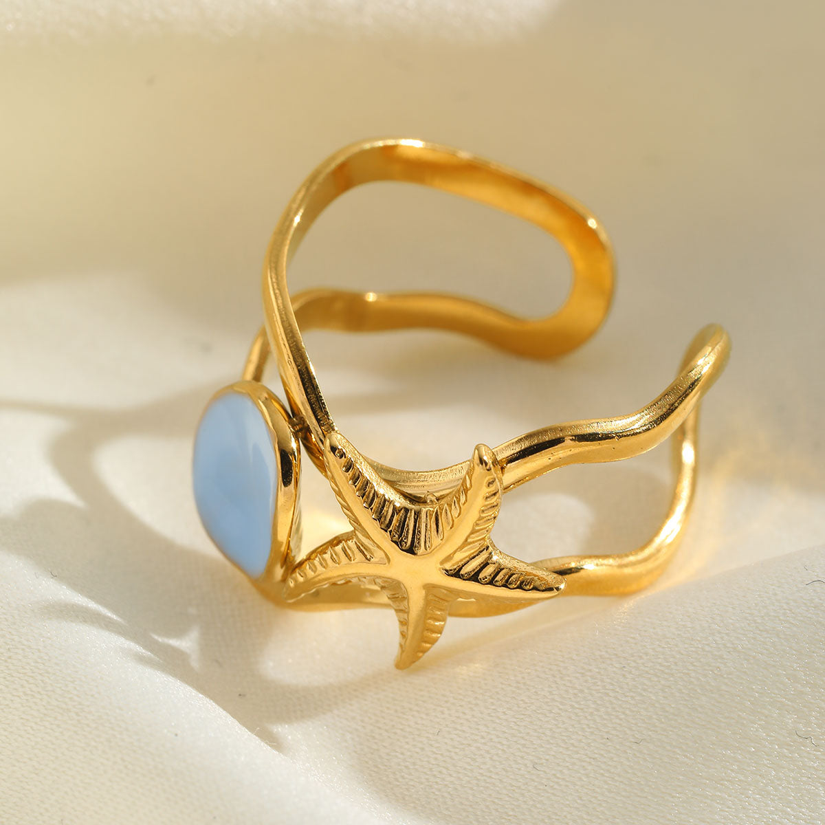 18K Gold Starfish Enamel Ring